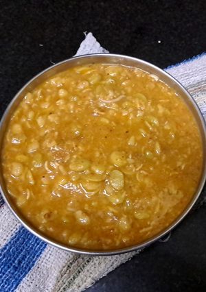A picture of Lilva Beans curry.