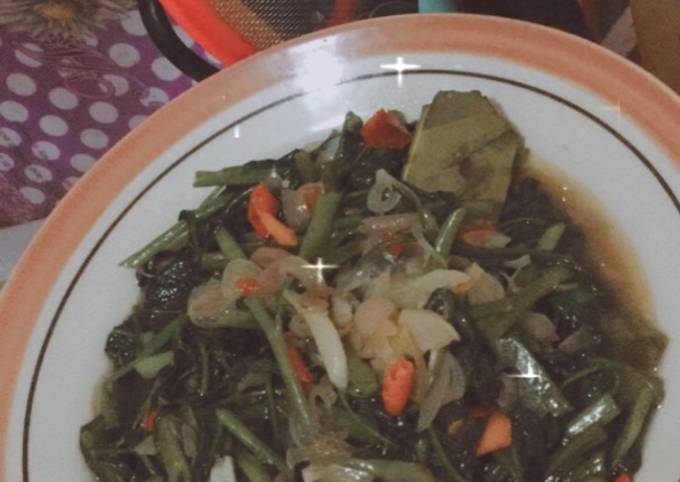 Langkah Mudah untuk Menyiapkan Oseng Kangkung Sambal Terasi, Sempurna