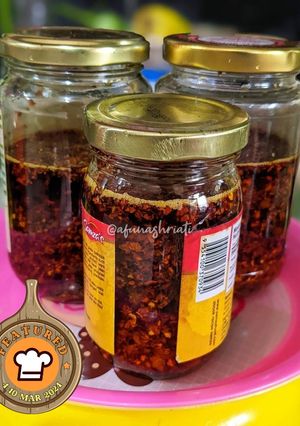 Gambar Garlic Chilli Oil with Dried Shrimp