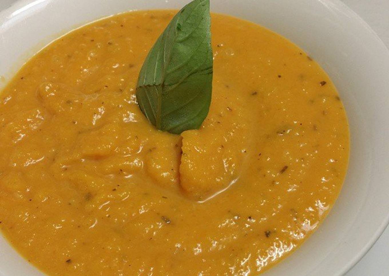 Crema de Calabaza y Zucchini
