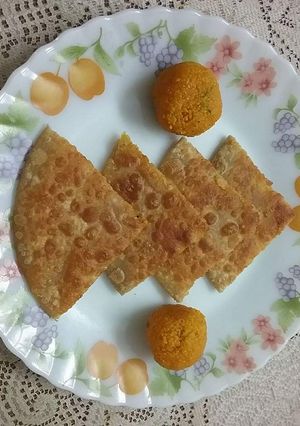 A picture of Ladoo paratha.