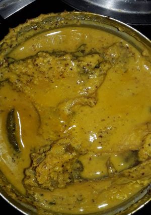 A picture of Quintessential Bhapa maach Steamed fish.