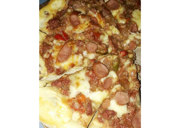 Pizza Meat Lovers Panggang