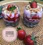Cara Gampang Menyiapkan Resep Strawberry Cheesecake in Jar yang Lezat Anti Ribet, Menggugah Selera