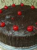 Mi chocolate cake!...relleno de crocante de pecanas y Fudge!💕