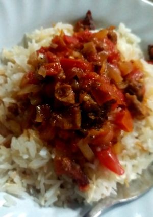 صورة لوصفة يخنه البندورة واللحمه