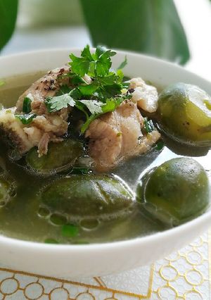 Hình của món Canh dưa hấu non hầm xương ống.