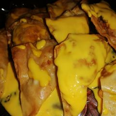 A picture of Cheesy meet Rangoon.