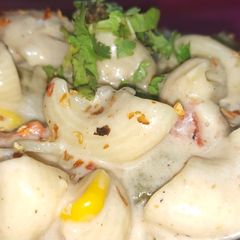 A picture of Creamy mayonnaise white sauce pasta.