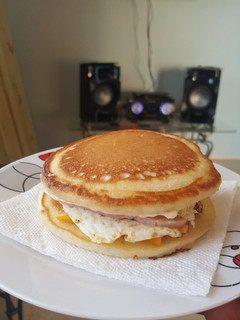 Una foto de Pancake Sándwich