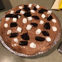 A picture of Chocolate mousse pie.