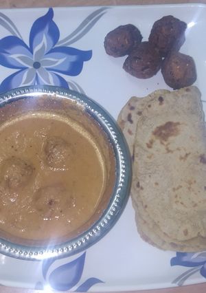 முட்டைக்கோஸ் கோப்தா/cabbage (Muttaikosh kofta recipe in tamil) செய்முறை முக்கிய புகைப்படம்