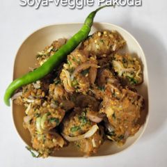 Crispy Protein-Rich Soya-Veggie Pakora A picture of Crispy Protein-Rich Soya-Veggie Pakora.