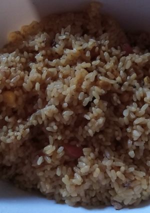 Una foto de Arroz apastelado con maíz y zanahoria
