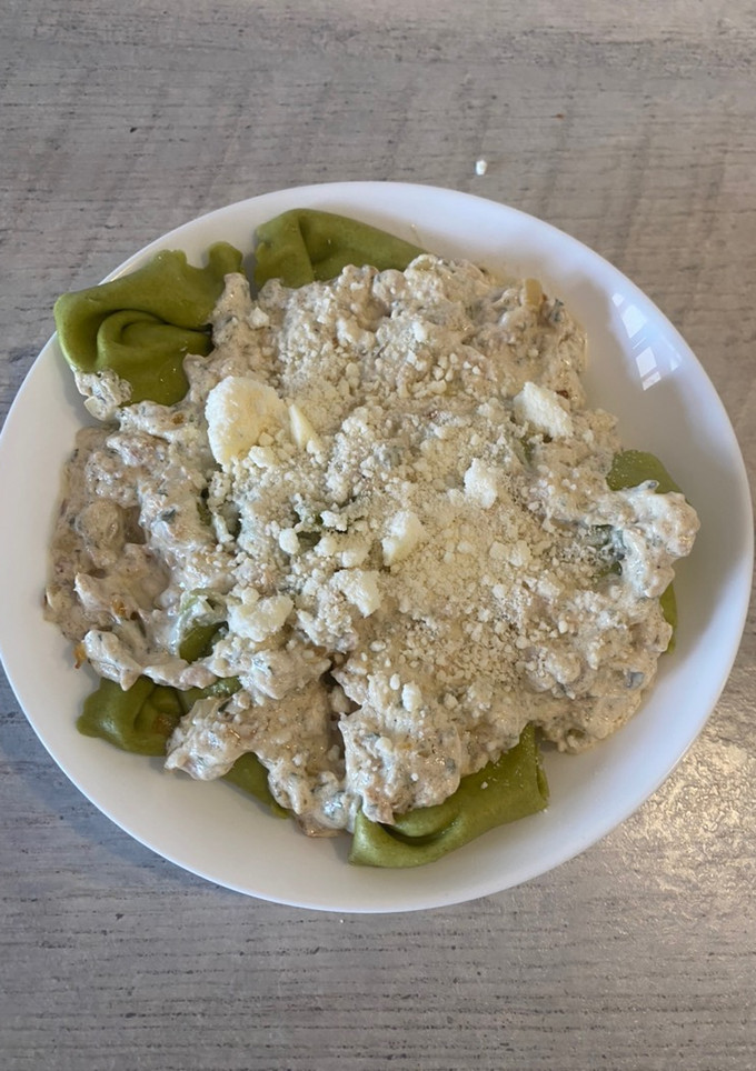 Una foto de Pasta cremosa con atún