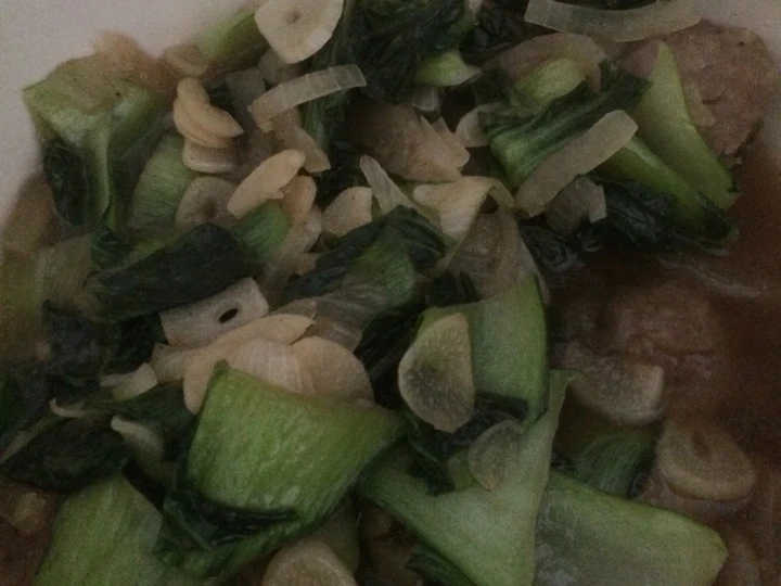 Cara Mudah Membuat Resep Tumis pakcoy baso sapi yang Lezat