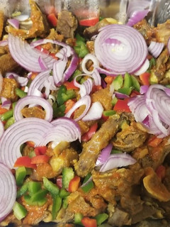 A picture of Grilled Chicken in Pepper Sauce.