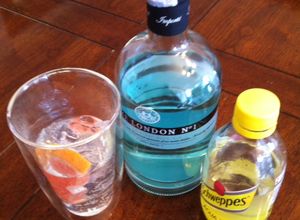 Una foto de Gin and tonic de toronja
