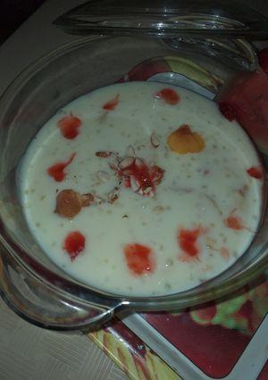 A picture of Sabu Dana fruit caster .