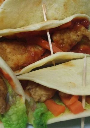 Foto resep Tortilla Isi Ayam dengan Saus Bolognaise
