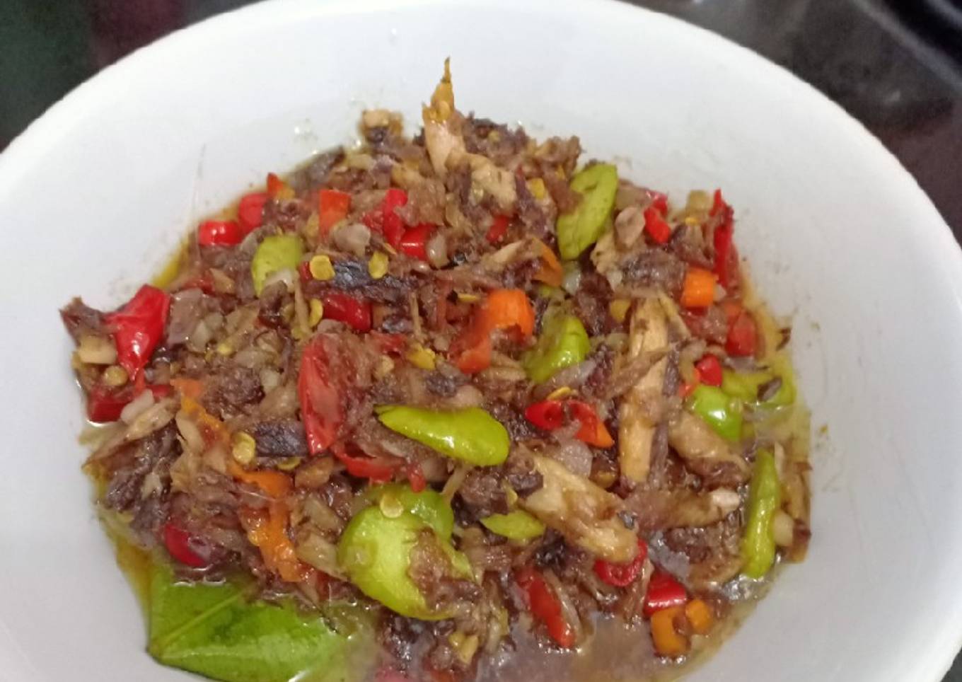 Sambal Tongkol Suwir