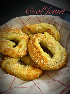 A picture of Jenn’s 2-ingredient Bagels.