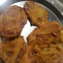 Potato pakoda A picture of Potato pakoda.