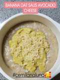 Banana oat saus avocado cheese