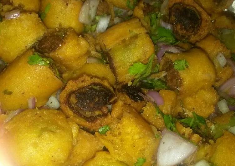 Steps to Make Favorite Stuffed Cut mirchi bahji