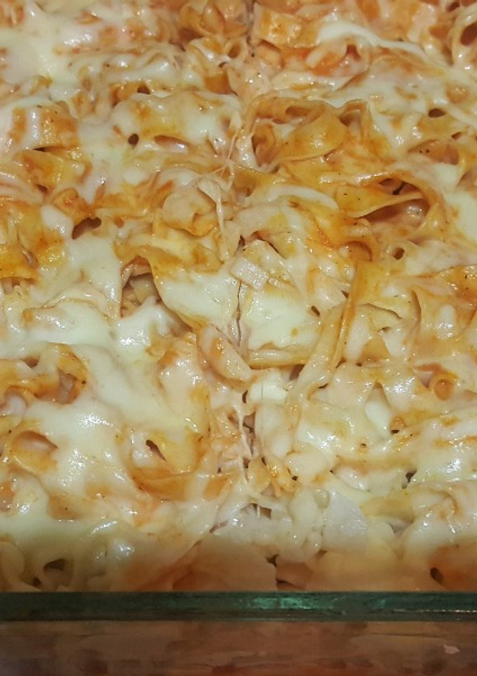 Una foto de Fideos caseros con 4 quesos gratinados