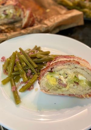 Csirkemell-zöldgséggel töltve baconbe recept fotója