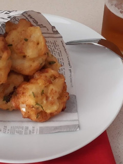 Una foto de Buñuelos de bacalao