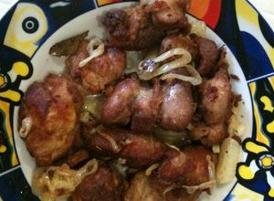 Una foto de Masitas de cerdo fritas a la criolla
