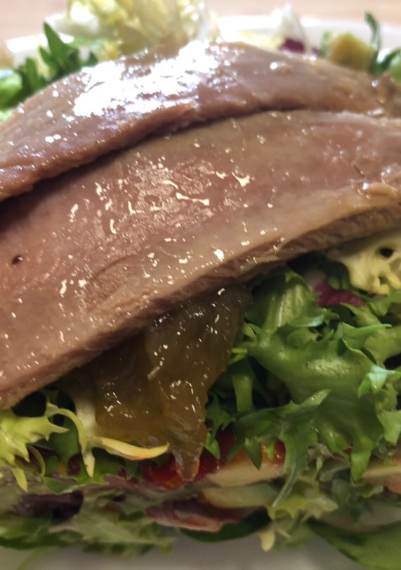 Una foto de Ensalada de ventresca