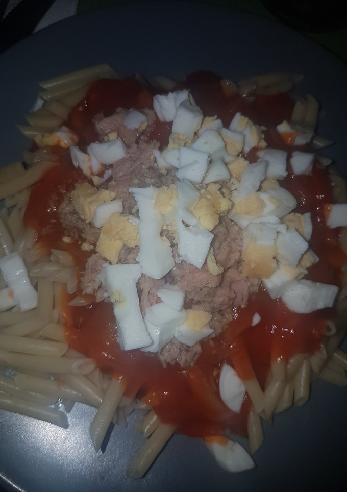 Una foto de Macarrones con atún