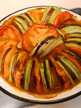 Easy Steps to Make Recipes Ratatouille the Delicious Can Pamper Your Tongue.