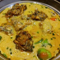 A picture of Karhi pakora.