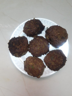 காரா கருணைக்கிழங்கு ஆம்லெட் செய்முறை முக்கிய புகைப்படம்