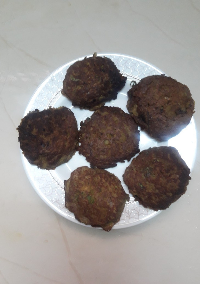 காரா கருணைக்கிழங்கு ஆம்லெட் செய்முறை முக்கிய புகைப்படம்
