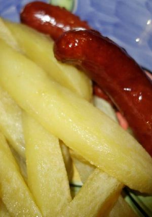 A picture of Russian and Chips.
