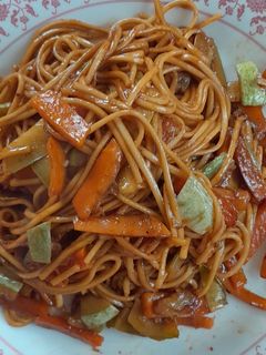 A picture of Soybean Spaghetti with Vegetables and Soy Sauce.