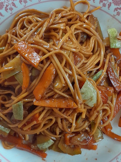 A picture of Spaghetti di soia con verdure e salsa di soia..:).
