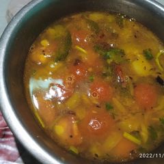 A picture of Aloo tamatar.