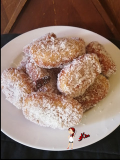 A picture of Eggless Cape Malay Koeksisters.