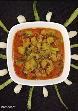 A picture of Ridge gourd (Turai) Sabji.
