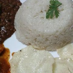 Black dal n white rice A picture of Black dal n white rice.