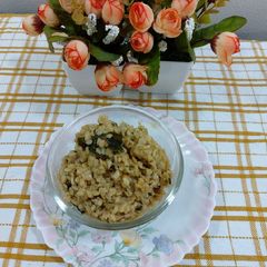 A picture of Shahi urad dal.