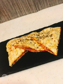 生酮版香料起司土雞絲薄餅 的食譜成品照片