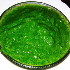 A picture of Radish and coriander leaves chutney.