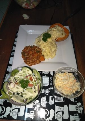A picture of Macaroni and cheese.